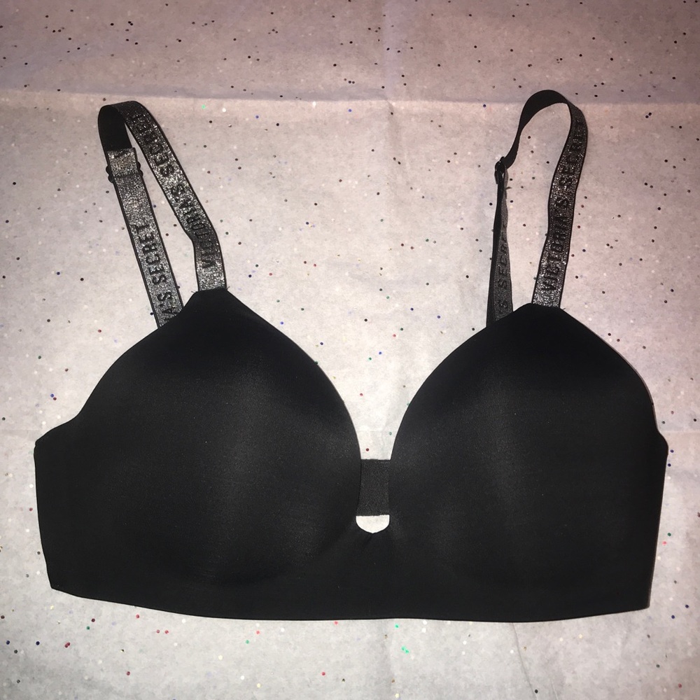 VS The T-Shirt Lightly Lined Wireless Bra 32D